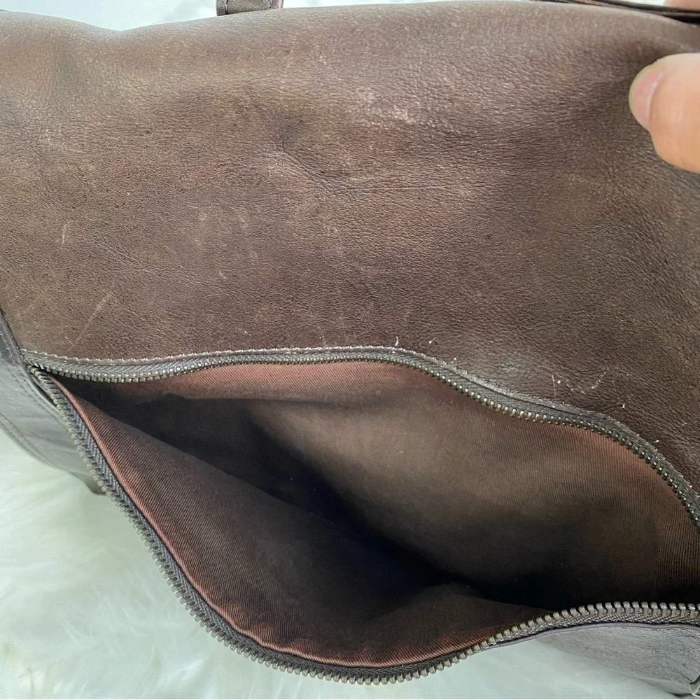 Kenneth Cole Reaction Chocolate Brown Leather Briefcase/Messenger Bag